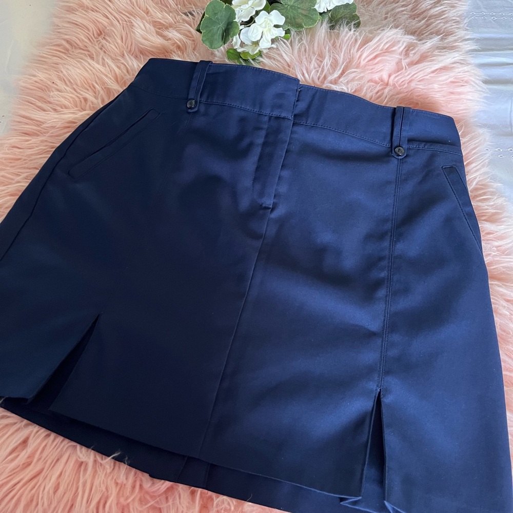 Izod Navy Blue Golf Skort Size 10